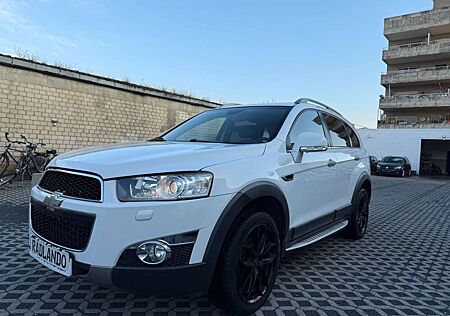 Chevrolet Captiva 2.2 D LTZ 4WD *7 Sitzer*Leder*Automatik*