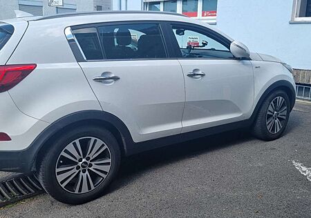 Kia Sportage 2.0 CRDi 184 4WD Automatik Spirit