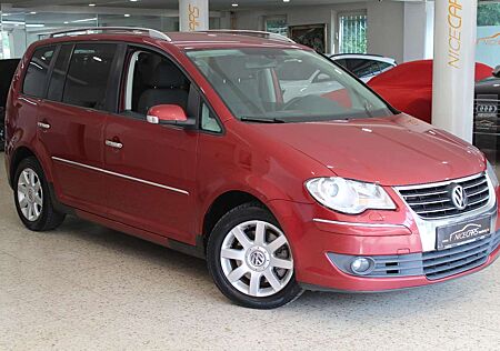 VW Touran Volkswagen 2,0TDI "Highline"7 Sitze"Navi"Ahkupplung"