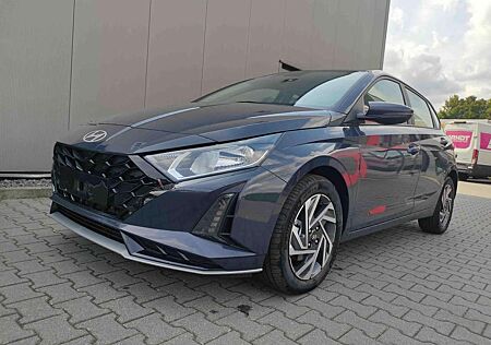 Hyundai i20 Go*Navi*Shzg*Lhzg*PDC*Cam*16"*Klima*VCockpit