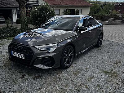 Audi S3 TFSI Limousine quattro S tronic