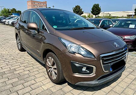 Peugeot 3008 Business-Line/2Hand/Panoramadach/84Kw1,6LiterEuro5