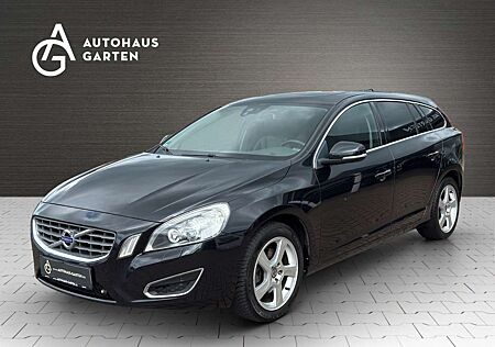 Volvo V60 2.0D Kombi Summum Xenon Navi Automatik SHZ