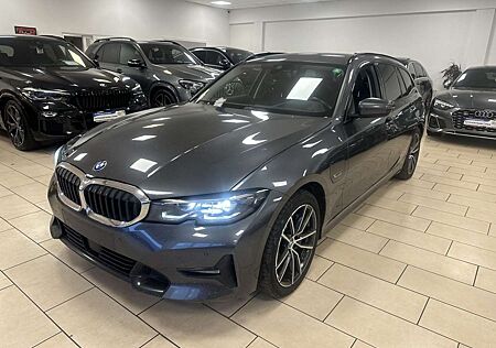 BMW 330 e xDrive*Individual*AHK*Cockpit*LED*Head-up