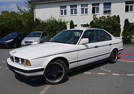 BMW 525 Lim. Zender