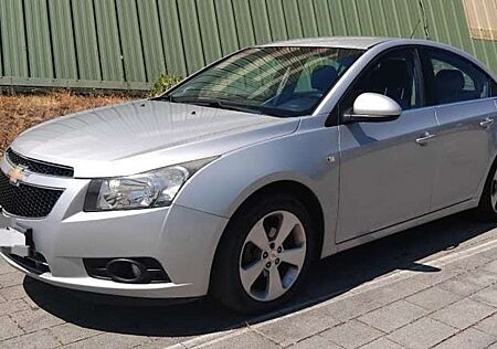 Chevrolet Cruze 1.8 16V 141 LT