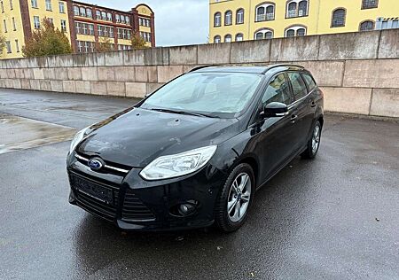 Ford Focus 1.0 EcoBoost Start-Stopp-System Champions Edition
