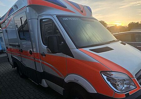 Mercedes-Benz Sprinter 3.0 TD Krankenwagen Automatik 1 Hand