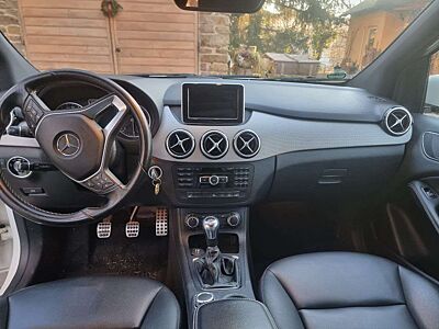 Mercedes-Benz B 200 B 200 CDI (BlueEFFICIENCY)