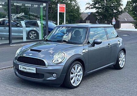 Mini Cooper S Automatik *XENON*NAVI*PANO GSD*LEDER*