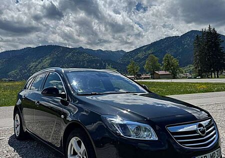 Opel Insignia 2.0 CDTI Sports Tourer Automatik 4x4 Sport