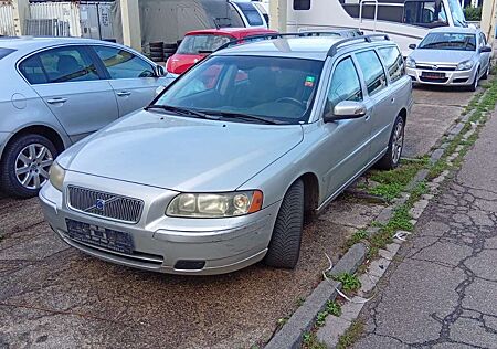 Volvo V70 D5 Momentum (136kW)(2005->)