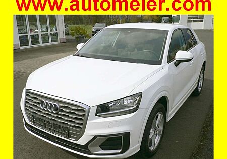 Audi Q2 40 TFSI quattro S tronic sport mit Navi