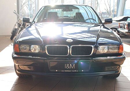 BMW 735 i Autom+EFH+SHZ+Vollleder+
