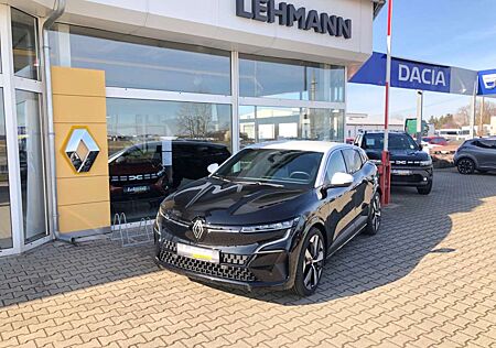 Renault Megane E-Tech 220 Techno AHK