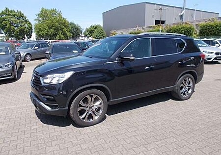 SsangYong Rexton Sapphire 4WD AHK Leder Navi Alu20"
