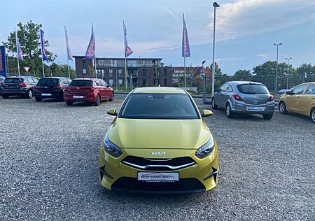 Kia Cee'd Ceed / 1.0 T-GDI Vision