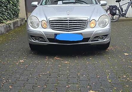Mercedes-Benz E 200 T Kompressor Automatik Elegance