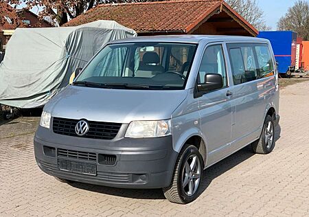 VW T5 Multivan Volkswagen 2.5TDI California Beach Bett+Tisch