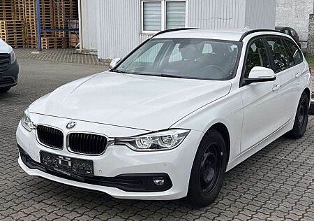 BMW 320 d Touring LED|PDC|Navi|Teilleder|SH|Keyless