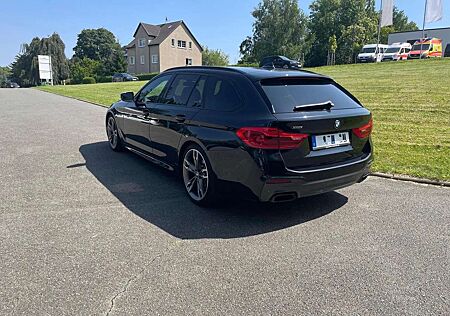 BMW 550 d Touring xDrive LED 360° Standheizung 20"