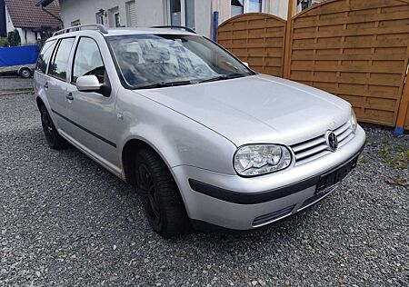 VW Golf Variant Volkswagen 1.6 Highline