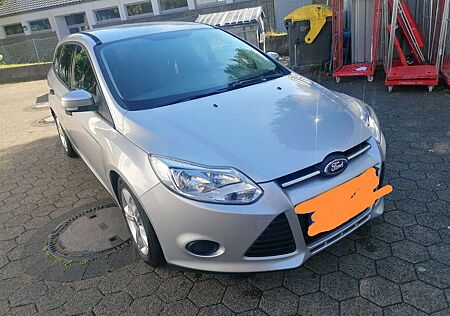 Ford Focus Angebo!!!Turnier 1.0 ZR HU Inspek. neu Topzustand!