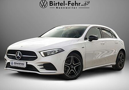 Mercedes-Benz A 250 e Edition AMG 8FACH LED DSG Navi Kamera Pano