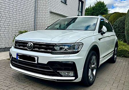 VW Tiguan gebraucht kaufen VW Tiguan Volkswagen Highline 2x R-line Pano. AHK 4-Motion
