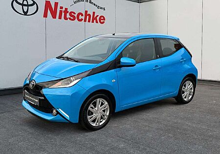 Toyota Aygo x-play Team D