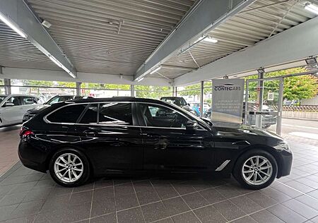 BMW 520d 520 Touring AMB+DA+HuD+Pano+Park+LED+SH+HaKa