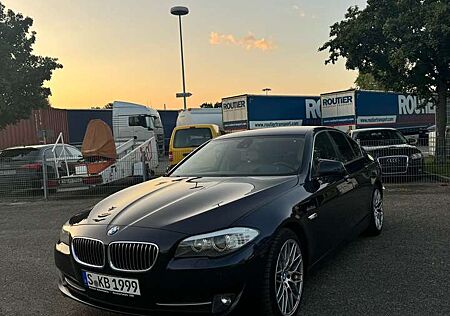 BMW 523i 523