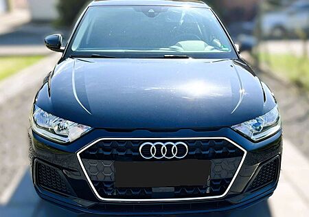 Audi A1 35 TFSI SB TOP ZUSTAND, Wenig KM und Sitzheizung!!