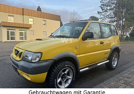 Nissan Terrano 2,4 Fun 4x4 TÜV NEU Garantie LPG