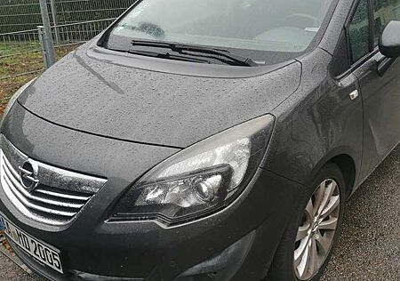 Opel Meriva 1.4 Color Edition