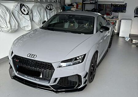 Audi TT RS Iconic Edition (81/100) signed by W. Röhrl