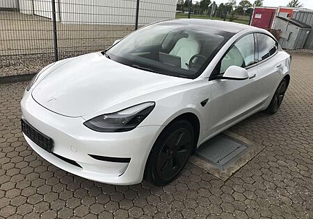 Tesla Model 3 gebraucht kaufen Tesla Model 3 RWD 60 kwH 208 kW (283 PS), Automatik, Heckantrieb