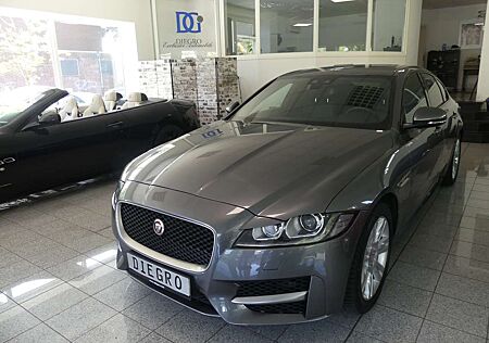 Jaguar XF 2.0 d R-Sport * Automatik * Panoramadach *