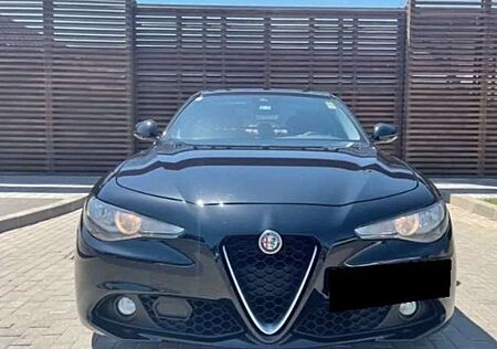 Alfa Romeo Giulia 2.0 Turbo 16V AT8