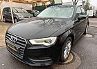 Audi A3 Sportback attraction-Navi-PDC -Scheckheft