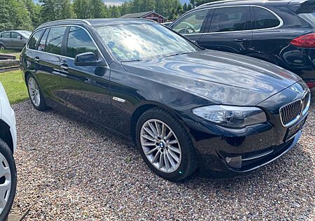 BMW 523 i Touring Panorama Leder AHK
