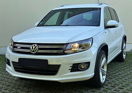 VW Tiguan Volkswagen 4Motion 2.0 | R-Line | Kamera |