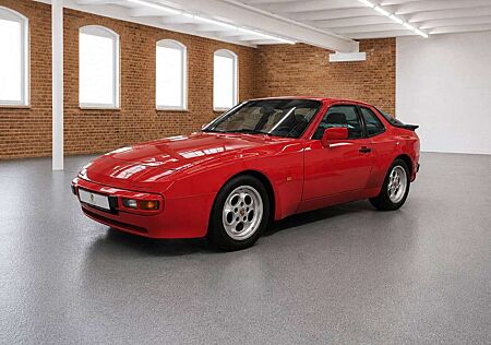 Porsche 944 944