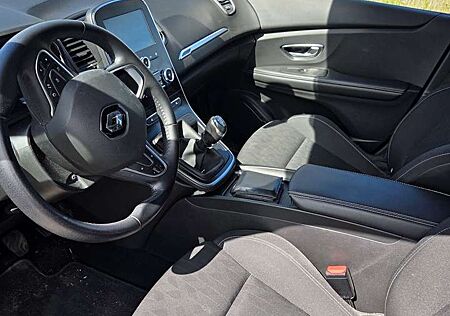 Renault Scenic TCe 140 GPF LIMITED