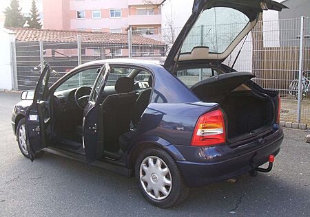 Opel Astra 1,6 Comfort*A.H.K*1.Hand*KLIMA*a.wTÜV-ALLES-NEU