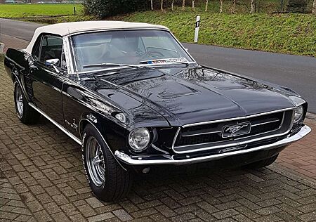 Ford Mustang Convertible, 1967, 4,7l, 200 PS, V8