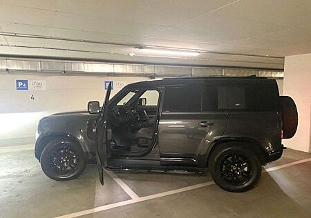 Land Rover Defender 110 D200 X-Dynamic SE