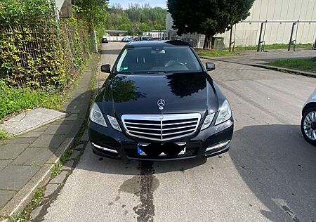 Mercedes-Benz E 220 CDI BlueEfficiency Avantgarde (212.002)