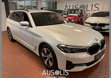 BMW 520 dA Touring xDrive Lederpolsterung,Kamera,LED
