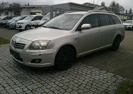 Toyota Avensis 2.2 D-CAT Sol - Tüv 12.2024. - AHK - Klima -
